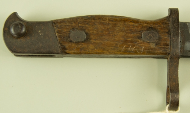 Mod�le 100 submachine gun, quelques appel� <i>mod�le de parachutiste</i>